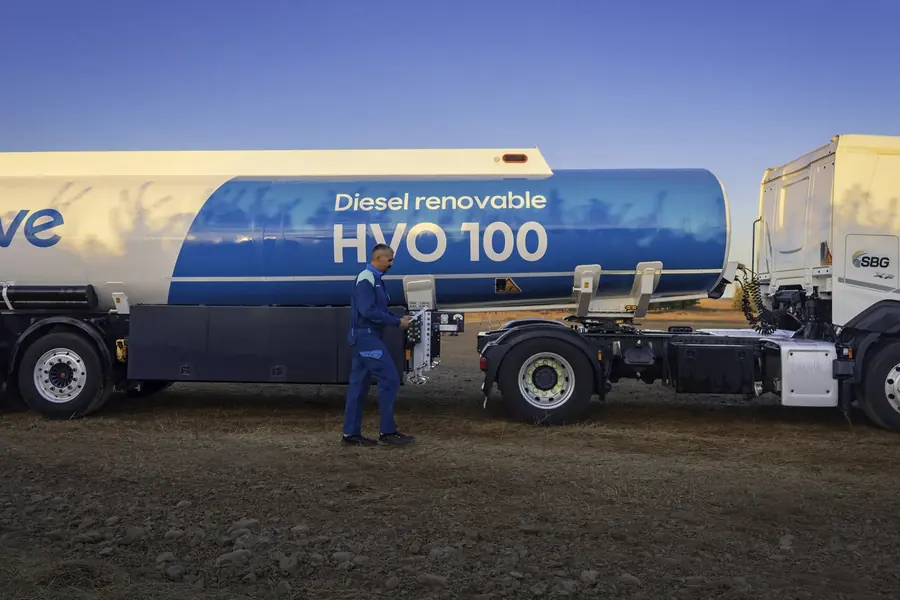 Cisterna de diésel renovable HVO 100 de Moeve